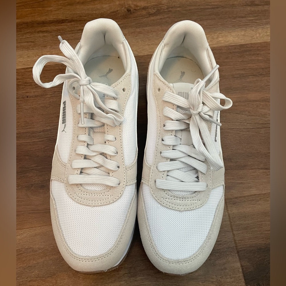 Puma Women's White and Beige Sneakers
